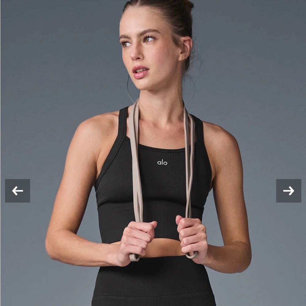ALO Yoga Seamless Ribbed Favorite Bra Tank Small Black NWT - Picture 3 of 7